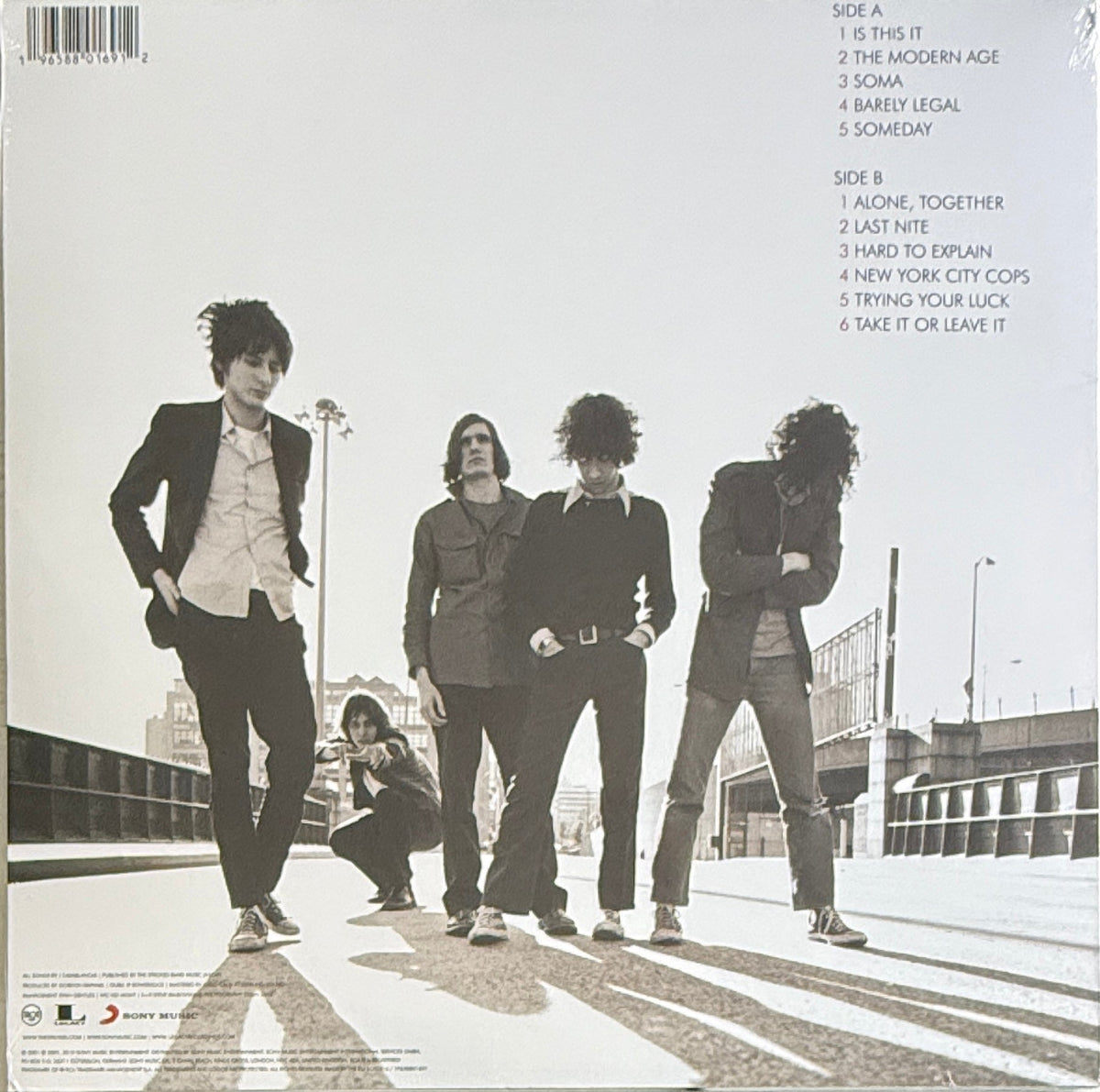 The Strokes – Is This It (LP, Red Transparent, 2024 Reissue)