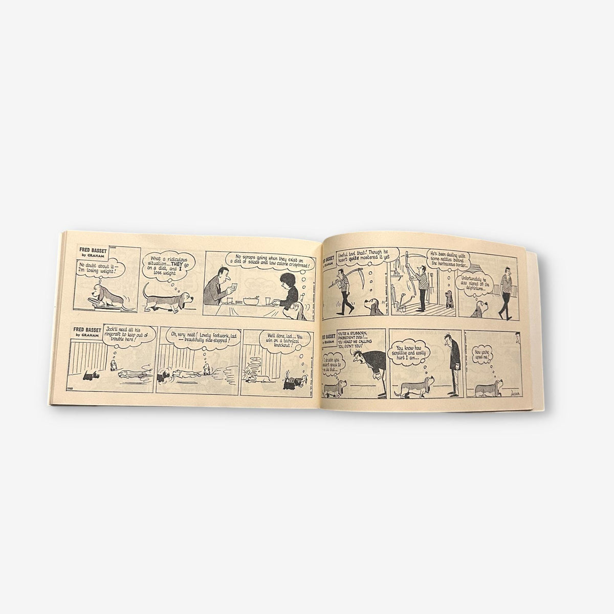 Fred Basset The Hound That's Almost Human No.21 - Comic Joke Book
