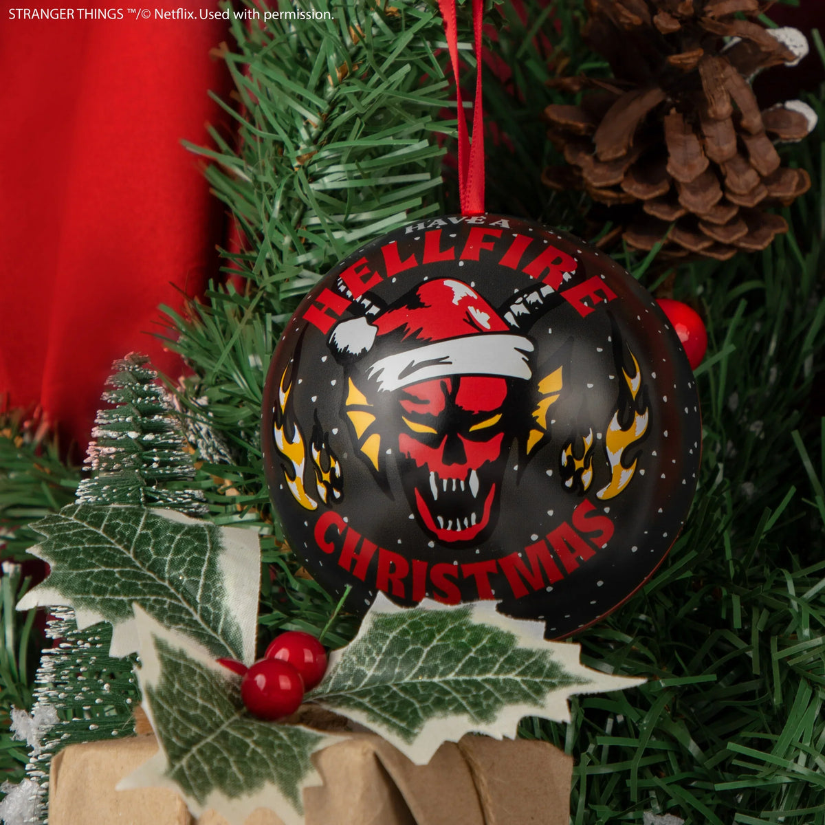 Stranger Things Holiday Capsule with Shopping Bag Hellfire Club CR2484