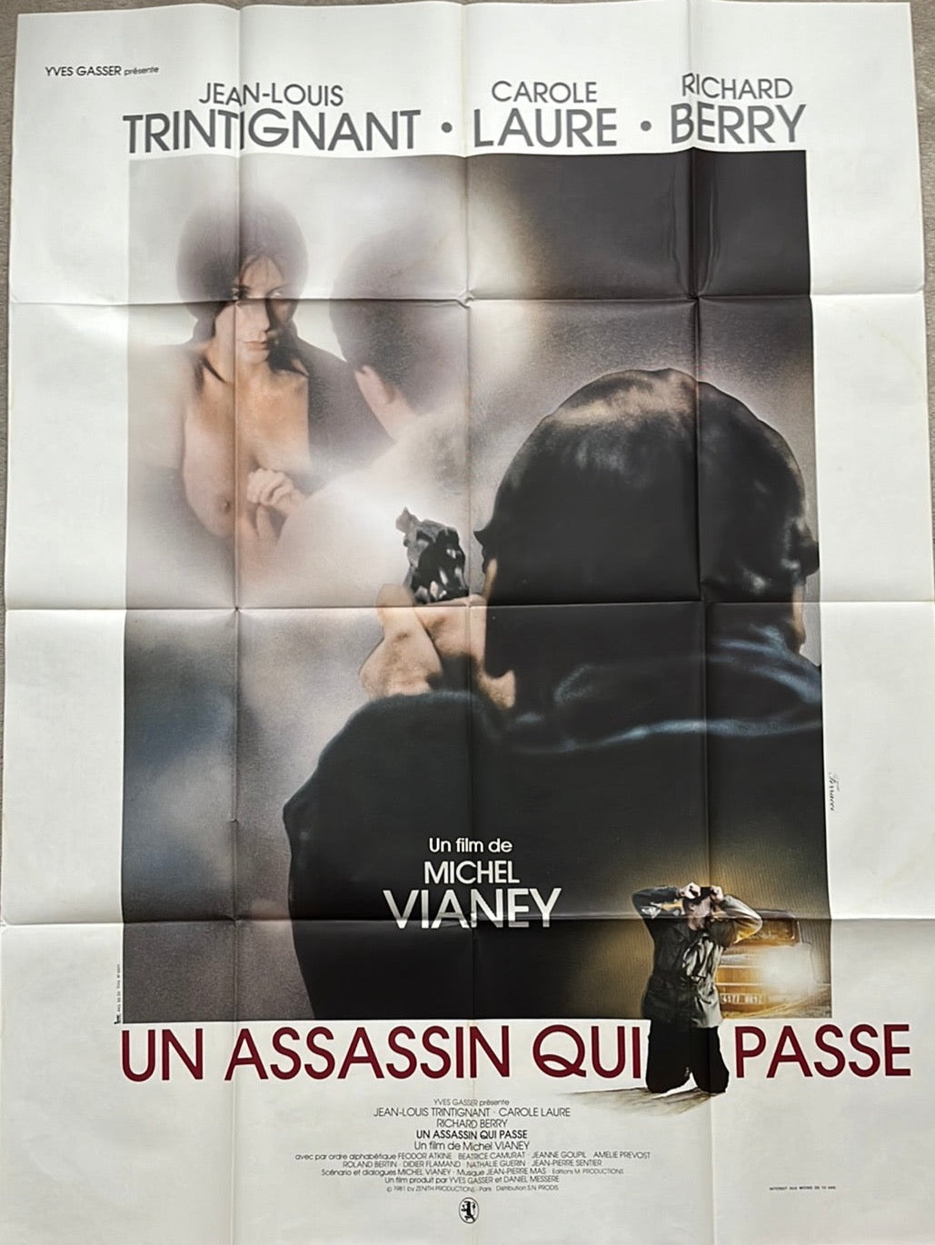 Un Assassin Qui Passe (1981) Original French One Panel Cinema Poster